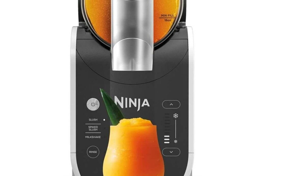 Ninja SLUSHi 72 oz Professional Frozen Drink Maker, 3 Preset Settings Slushie Machine